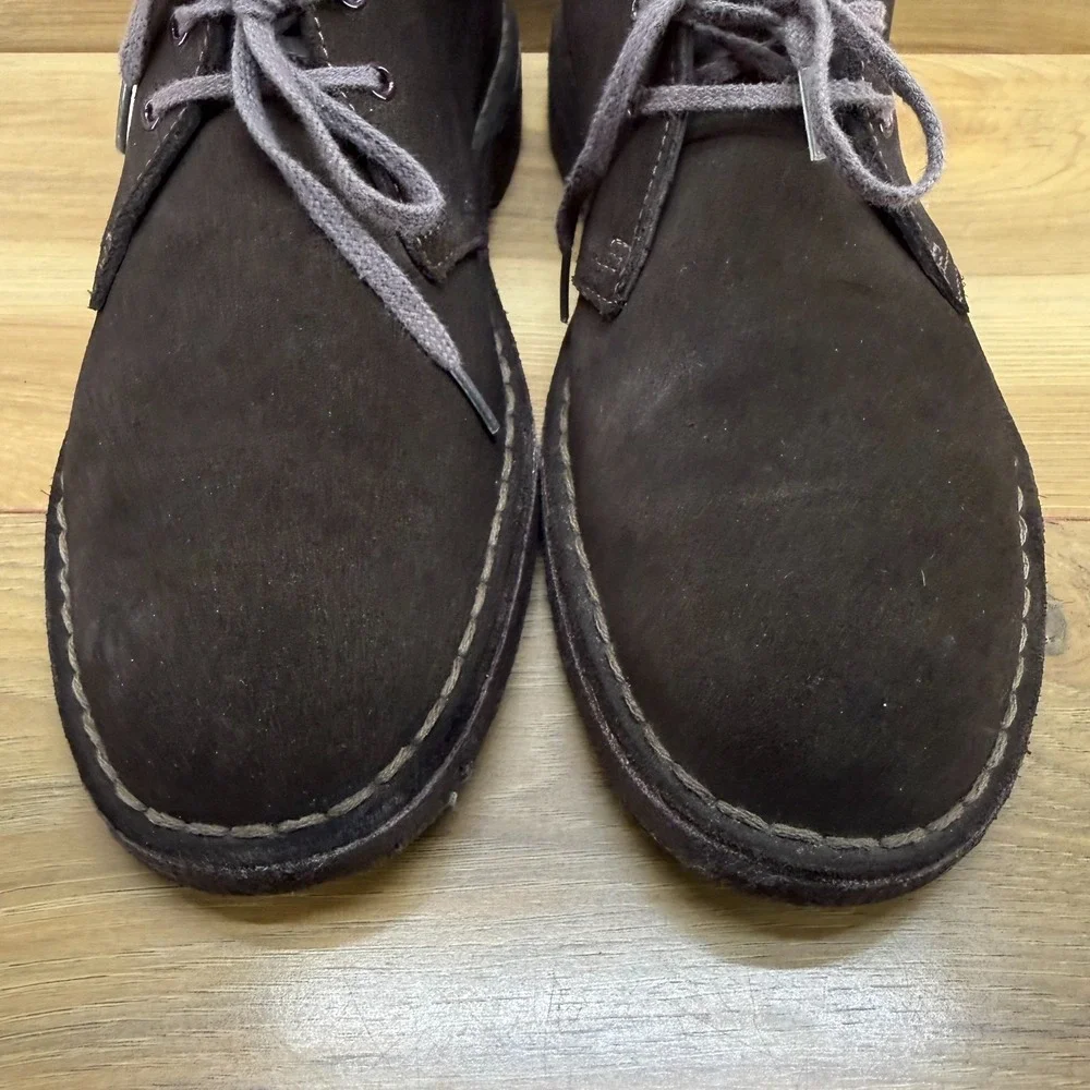 Clarks Originals Chukka Boot Mens 8.5 Dark Brown Suede Desert Minimalist Modern